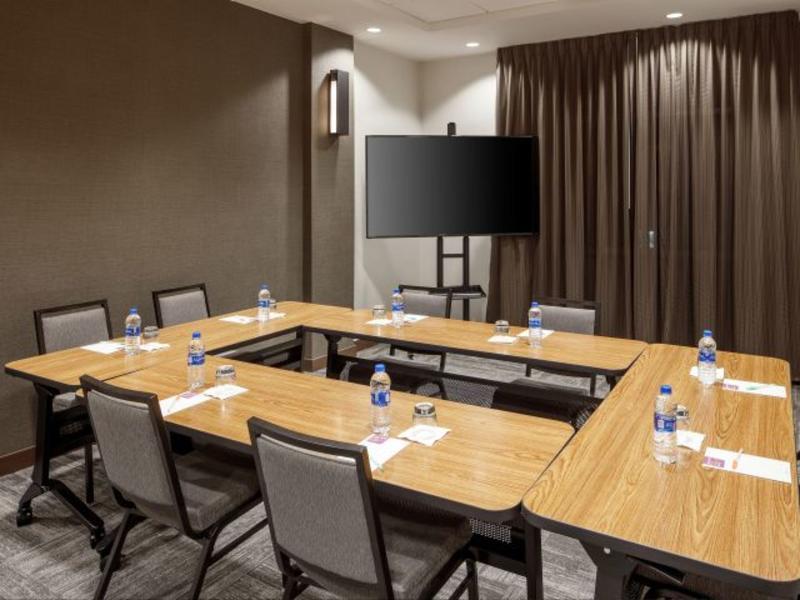 Hyatt Place Bricktown Hotel 3*